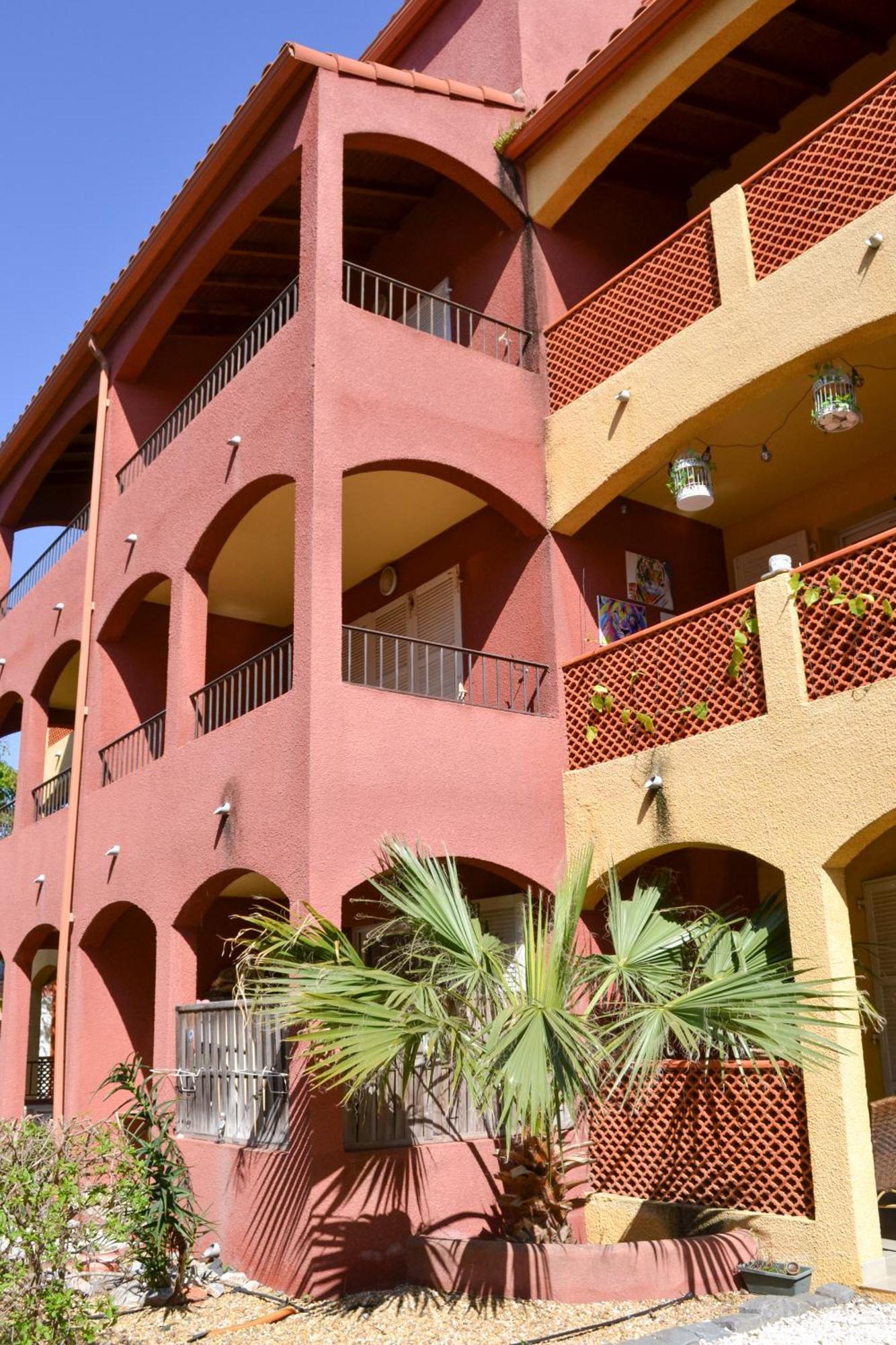 Malibu Village * Canet